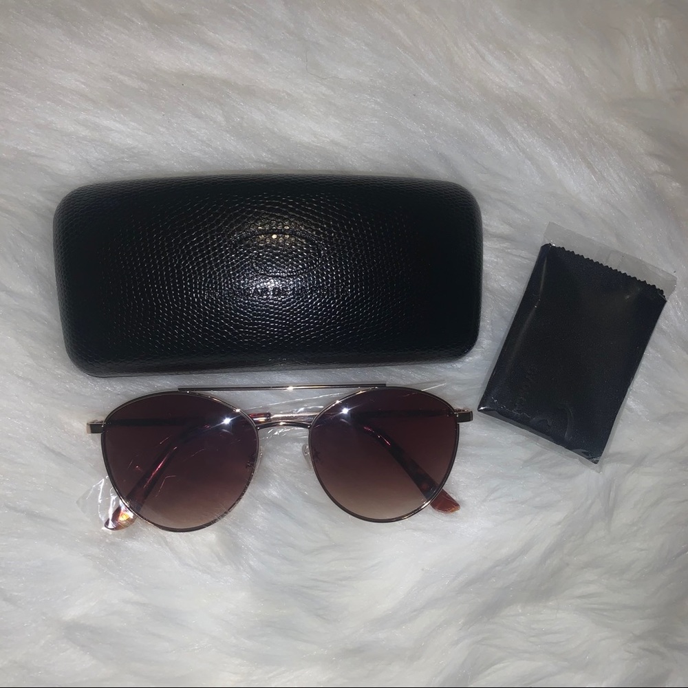 NEW Women’s O by Oscar de la Renta Olivia Sunglasses Round Shiny Gold Tortoise